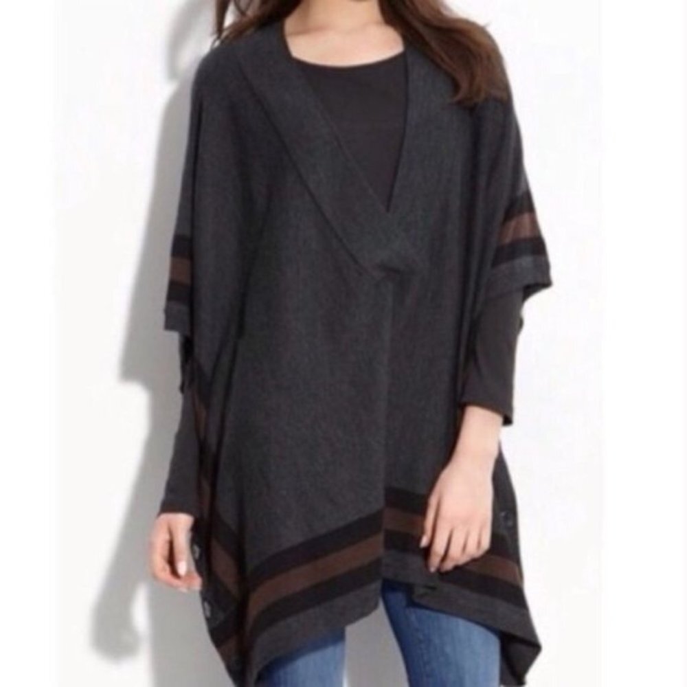 Hinge | Poncho | Oversized Poncho Gray with Brown & Black Stripes